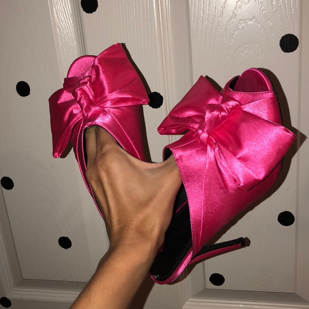 pink shoes🎀🎀